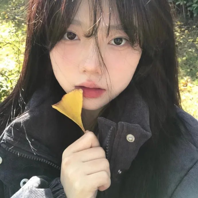 借着雨点说爱你海报